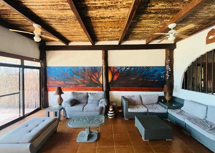 Chillaxing Front House Hotel 3*